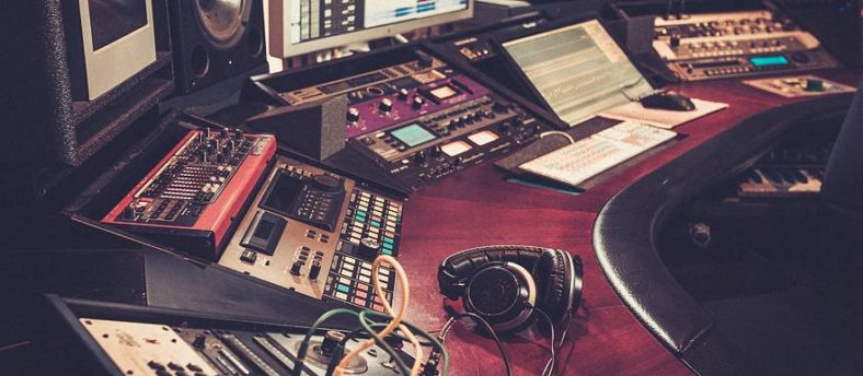 10 Home Recording Studio Essentials