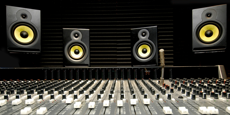 Studio Speakers Positioning